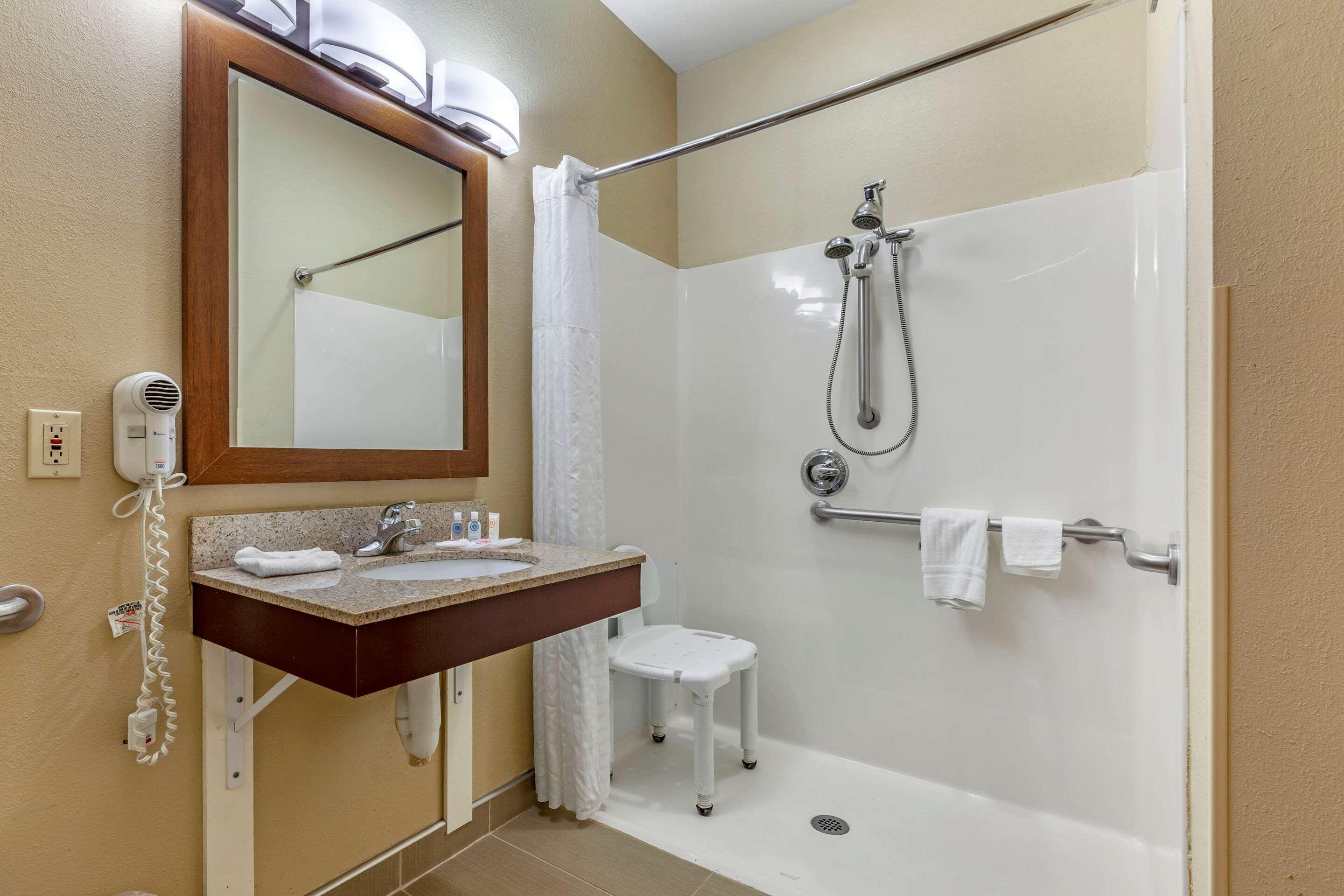 Comfort Suites Delavan - Lake Geneva Area Esterno foto
