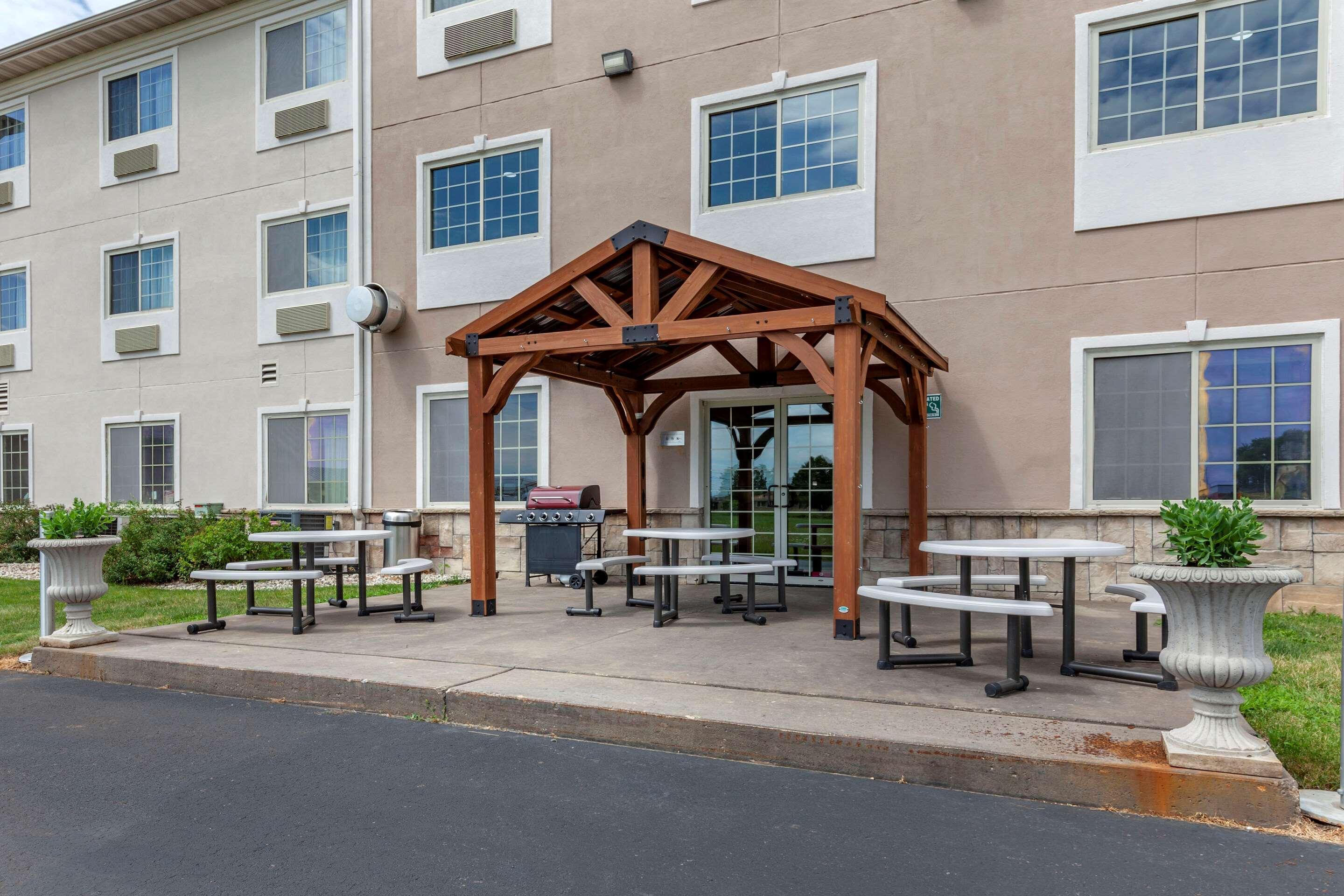 Comfort Suites Delavan - Lake Geneva Area Esterno foto