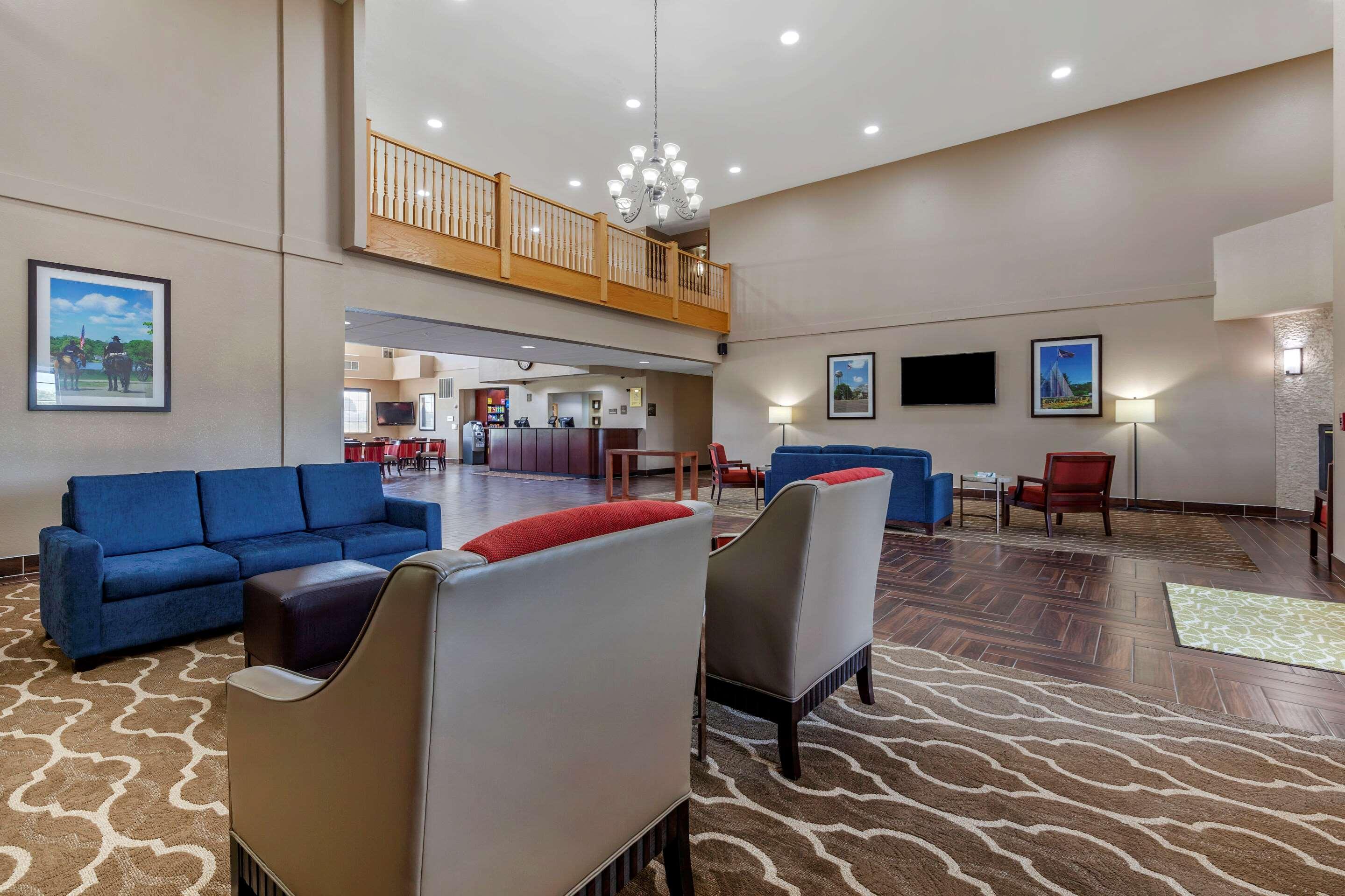 Comfort Suites Delavan - Lake Geneva Area Esterno foto